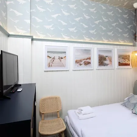 Apartment Red & Blue By Oneapartments Sopot