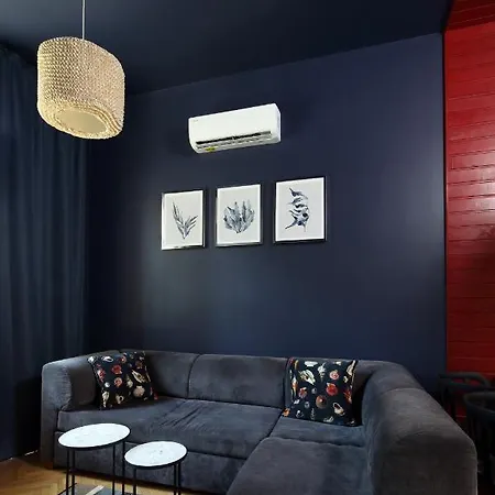 Red & Blue By Oneapartments شقة سوبوت